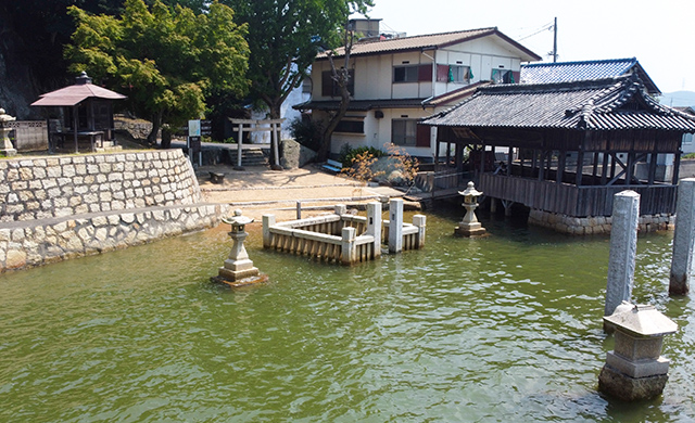 亀石神社